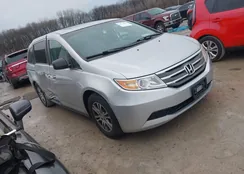 5FNRL5H65BB051700: 44112702