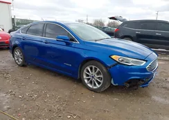 3FA6P0LU0HR208935: 44113748