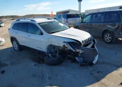 1C4PJMCB1GW163862: 44116845