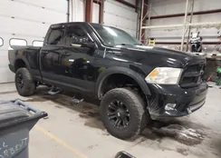 1D3HV18T59S822827: 44118155