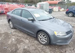 3VWD17AJ3EM294428: 44118470