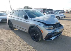 3VVCB7AX2NM052876: 44118496