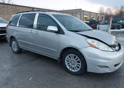 5TDBK22C37S002189: 44120880