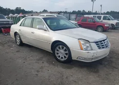 1G6KD57Y18U197399: 44120449