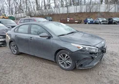 3KPF24AD8NE476427: 44121738