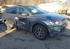 3VV2B7AX0KM098875: 44121817