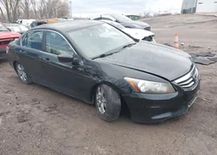 1HGCP2F67BA059108: 44121274