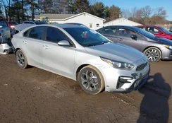 3KPF24AD8LE256119: 44123095