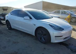 5YJ3E1EB8LF746510: 44125482