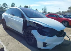 5YJXCBE21KF189578: 44126479