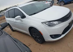 2C4RC1BG0JR354803: 44128782