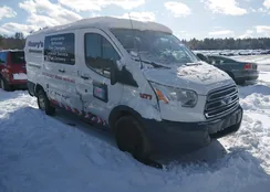 1FTYR1ZM1GKA90648: 44129297