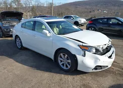 19UUA8F53DA008174: 44132265