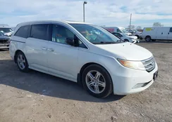 5FNRL5H96DB061472: 44132326