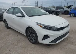 3KPF24AD4RE755122: 44134953