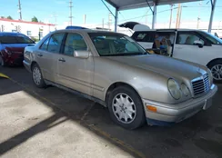 WDBJF65H6XA875803: 44134271