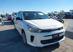 3KPA25AB5JE090668: 44135331