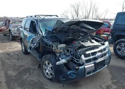 1FMCU9EG2CKC39775: 44135368