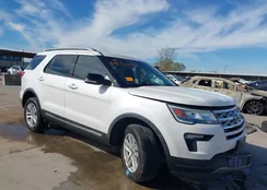 1FM5K8D82JGC54716: 44136465