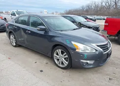 1N4BL3AP3DN416975: 44139712