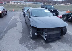 WBA4J3C51JBL04576: 44139754