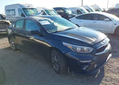 3KPF24AD4KE075209: 44143242