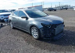 1N4AL3AP5JC133996: 44144554