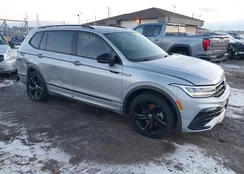 3VV8B7AX2PM000592: 44145831