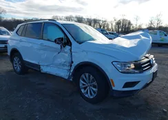 3VV0B7AX2JM107842: 44145864