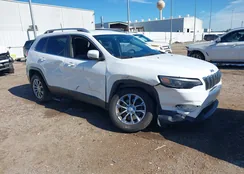 1C4PJLLBXKD395889: 44149654