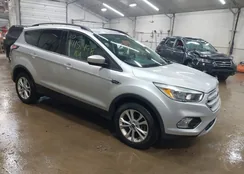 1FMCU9GD9JUD17120: 44151498