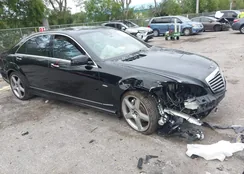 WDDNG7DB8CA440302: 44151506