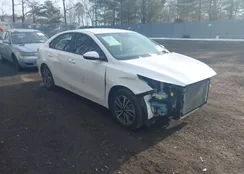 3KPF24AD2PE554283: 44151659