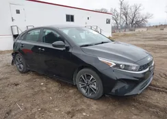 3KPF24AD5NE454949: 44151708