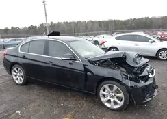 WBA3A9C52FKW74733: 44152701