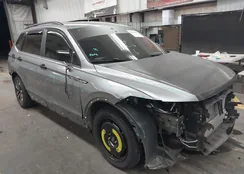 3VVRB7AX8RM204630: 44152462