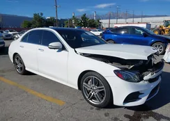 WDDZF4JB9KA551852: 44153244