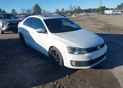 3VW4T7AJ2EM209721: 44157456