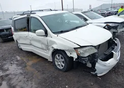 2C4RC1BG4CR286668: 44159814