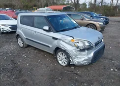 KNDJT2A64D7756793: 44159301