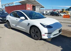 5YJ3E1EA3PF651382: 44160475