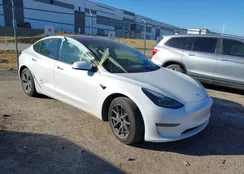 5YJ3E1EAXMF961380: 44160205