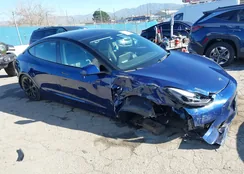 5YJ3E1EB6NF285830: 44163627