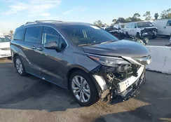 5TDERKEC3RS215747: 44165692