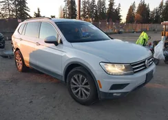 3VV3B7AX4JM008095: 44165888