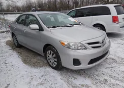 2T1BU4EE2CC802262: 44167575