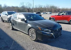 1N4BL4DV3PN340582: 44169882