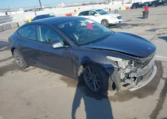 5YJ3E1EBXNF264477: 44172164