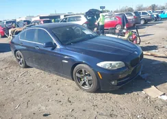 WBAXG5C53DDY35780: 44173483