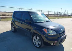 KNDJT2A21A7180086: 44173955